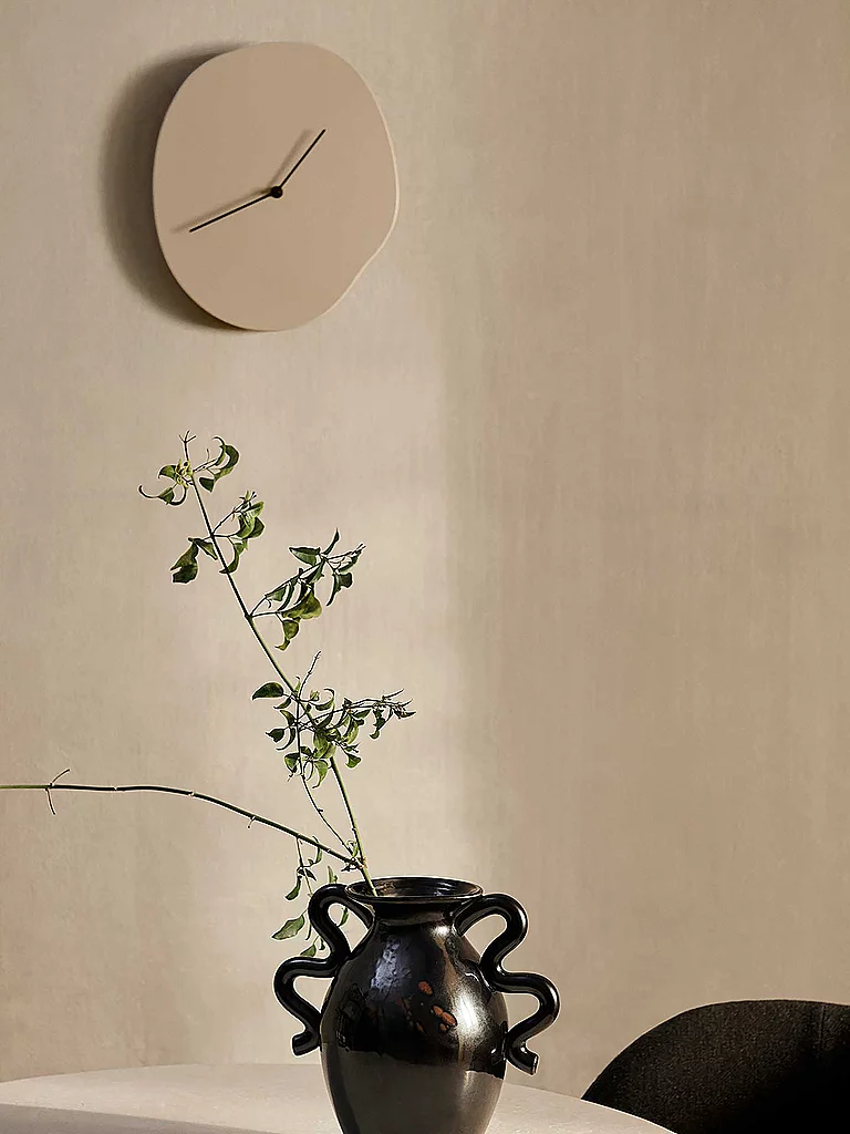 ferm LIVING Wanduhr Melt, beige, Höhe 33 cm, Holz, bemalt